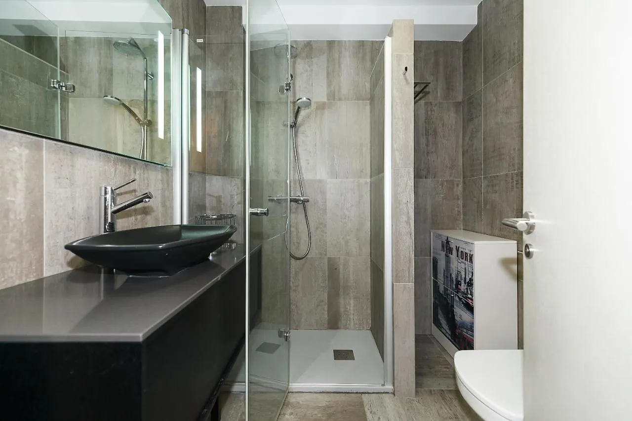 Uhc Alexis Family Apartments Салоу 0*,  Испания